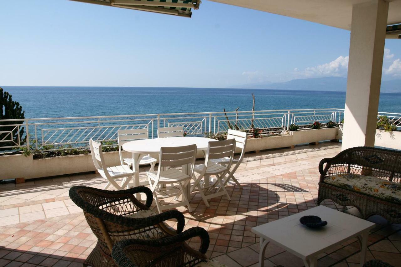 Villa Laura - Sul Mare Pizzo  Buitenkant foto